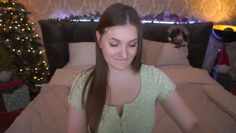 Snapshot of emmycharm chatting on 23, 12, 2024 E M M Y online show from 23, 12, 2024