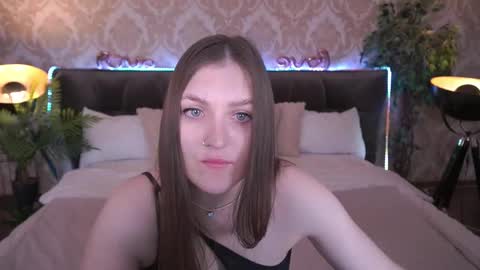 Snapshot of emmycharm chatting on 25, 2, 2025 E M M Y online show from 25, 2, 2025