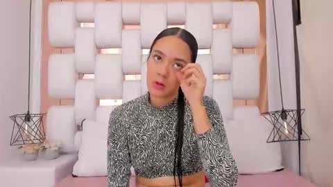 Snapshot of emmycruzz chatting on 13, 1, 2026 emmy online show from 13, 1, 2026