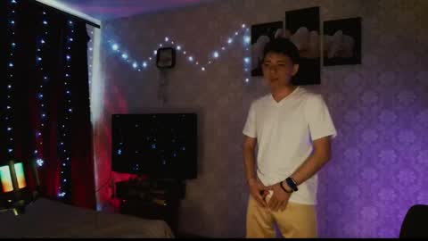 emveeboy96 online show from 11, 4, 2026