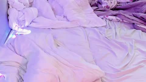 Emy online show from 2, 3, 2025