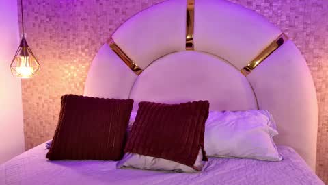 Emy  online show from 7, 4, 2026