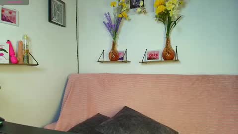 emycarver09 online show from 24, 9, 2025