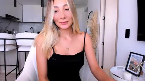 emyconneer online show from 24, 1, 2025