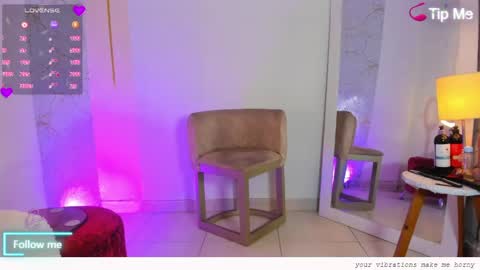 Snapshot of emylyjonhs chatting on 30, 4, 2026 EMYLY online show from 30, 4, 2026