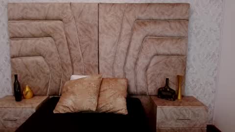 Snapshot of endlessnightfx chatting on 20, 12, 2024 endlessnightfx online show from 20, 12, 2024