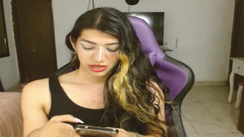 Snapshot of engiel_phoenix chatting on 31, 1, 2025 Engiel phoenix instagram engiel 13 online show from 31, 1, 2025