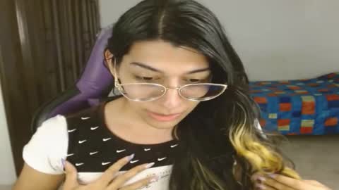 Snapshot of engiel_phoenix chatting on 9, 10, 2025 Engiel phoenix instagram engiel 13 online show from 9, 10, 2025