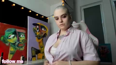 Snapshot of enigmastella chatting on 15, 12, 2025 enigmastella online show from 15, 12, 2025