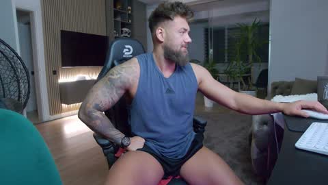 Erik online show from 24, 1, 2025