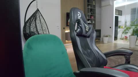 Erik online show from 5, 11, 2025