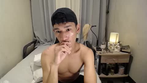 Snapshot of enzinoxx2024 chatting on 25, 2, 2026 enzo online show from 25, 2, 2026
