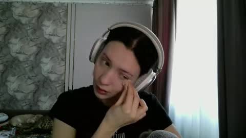 Snapshot of epifaniapaolino chatting on 22, 2, 2026 Lucy NEXT STREAM January 5 HNY online show from 22, 2, 2026