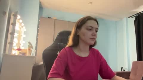 Lily online show from 3, 3, 2026