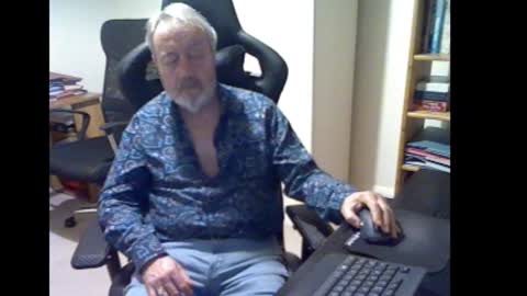 erasmus_d online show from 15, 11, 2025