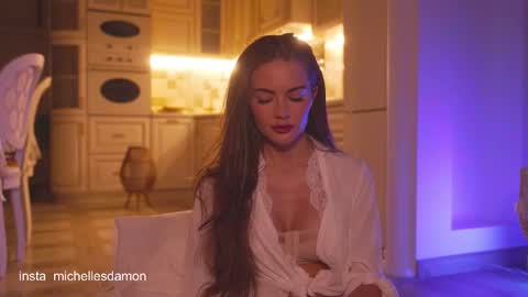 Snapshot of erelima chatting on 28, 10, 2025 Ana Marie online show from 28, 10, 2025