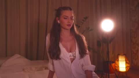 Snapshot of erelima chatting on 15, 12, 2025 Ana Marie online show from 15, 12, 2025