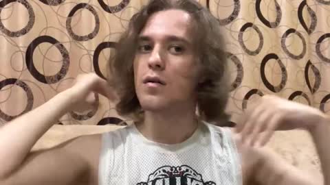 Snapshot of eric_blond chatting on 13, 10, 2025 Eric online show from 13, 10, 2025