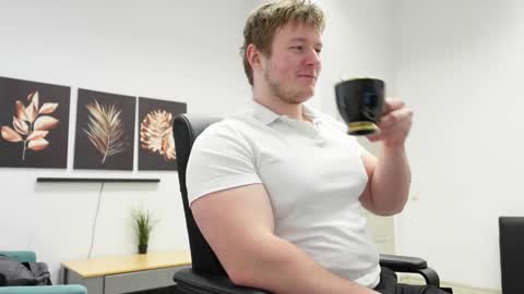 Snapshot of eric_poston chatting on 2, 10, 2025 online show from 2, 10, 2025
