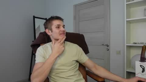 Snapshot of eric_poston chatting on 9, 10, 2025 online show from 9, 10, 2025