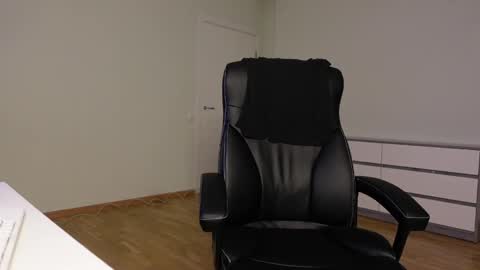    online show from 22, 10, 2025