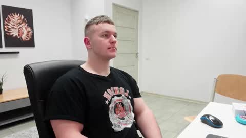    online show from 25, 11, 2025