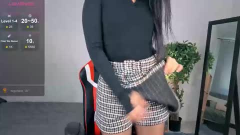 Snapshot of erica_peach chatting on 18, 10, 2025 Erika online show from 18, 10, 2025