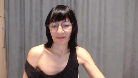 ericablack8 online show from 22, 12, 2025