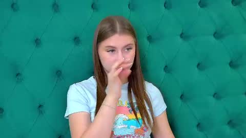 Snapshot of ericafoxes chatting on 7, 7, 2026 EricaFoxes online show from 7, 7, 2026