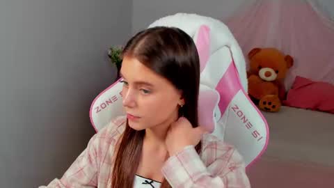 Snapshot of ericafoxes chatting on 16, 7, 2026 EricaFoxes online show from 16, 7, 2026