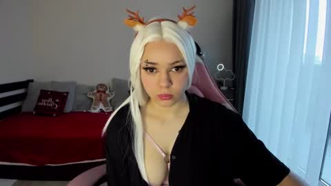 Snapshot of ericahoffman2 chatting on 25, 12, 2024 Erica online show from 25, 12, 2024