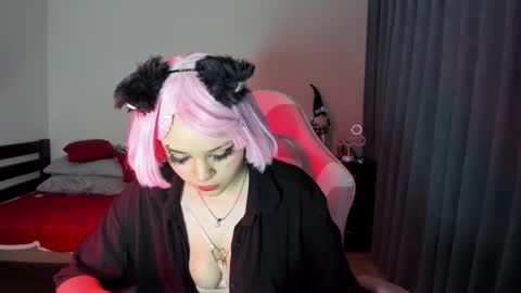 Snapshot of ericahoffman2 chatting on 6, 1, 2025 Erica online show from 6, 1, 2025