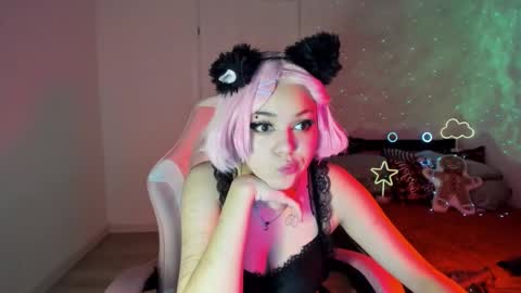 Snapshot of ericahoffman2 chatting on 8, 1, 2025 Erica online show from 8, 1, 2025