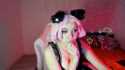 Snapshot of ericahoffman2 chatting on 8, 1, 2025 Erica online show from 8, 1, 2025