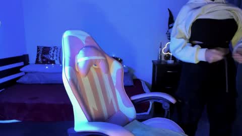 Snapshot of ericahoffman2 chatting on 18, 1, 2025 Erica online show from 18, 1, 2025