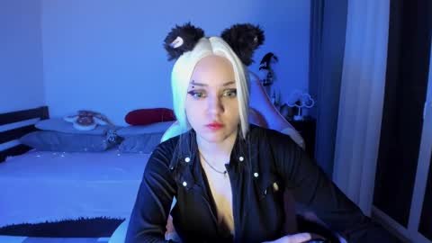 Snapshot of ericahoffman2 chatting on 27, 1, 2025 Erica online show from 27, 1, 2025