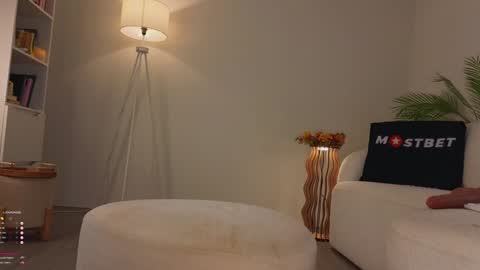 Snapshot of ericamiracle15 chatting on 4, 12, 2024 Call me Erica online show from 4, 12, 2024