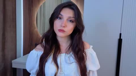 Snapshot of ericapapandrea chatting on 14, 12, 2025 Dina online show from 14, 12, 2025