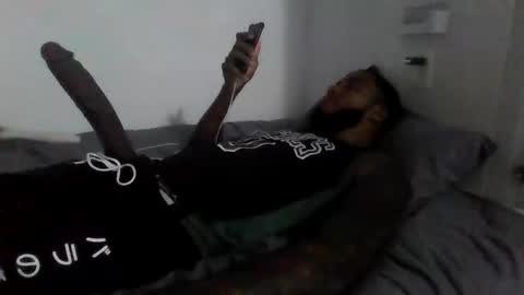 Snapshot of ericbuck chatting on 18, 12, 2024 Eric Buck online show from 18, 12, 2024