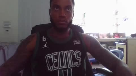 Snapshot of ericbuck chatting on 18, 12, 2024 Eric Buck online show from 18, 12, 2024