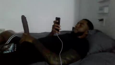 Snapshot of ericbuck chatting on 22, 12, 2024 Eric Buck online show from 22, 12, 2024