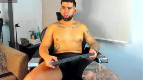 Snapshot of erick_blake_ chatting on 15, 5, 2026 my online show from 15, 5, 2026