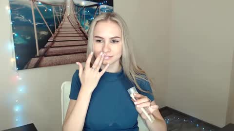 Snapshot of erikagavin chatting on 9, 1, 2025 Erika online show from 9, 1, 2025