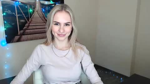 Snapshot of erikagavin chatting on 11, 1, 2025 Erika online show from 11, 1, 2025