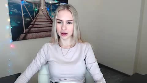 Snapshot of erikagavin chatting on 20, 1, 2025 Erika online show from 20, 1, 2025