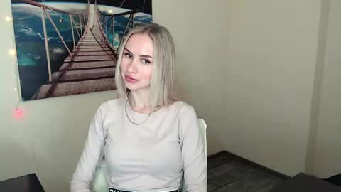 Snapshot of erikagavin chatting on 13, 2, 2025 Erika online show from 13, 2, 2025