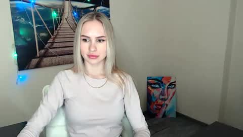 Snapshot of erikagavin chatting on 28, 2, 2025 Erika online show from 28, 2, 2025