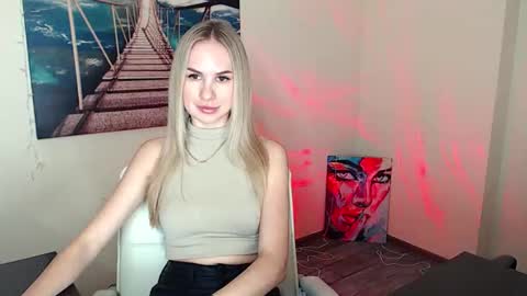 Snapshot of erikagavin chatting on 17, 10, 2025 Erika online show from 17, 10, 2025