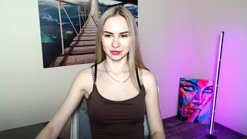 Snapshot of erikagavin chatting on 7, 5, 2026 Erika online show from 7, 5, 2026
