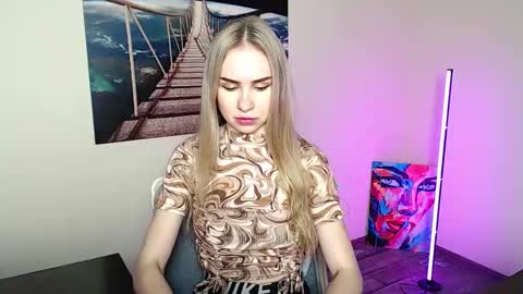 Snapshot of erikagavin chatting on 19, 5, 2026 Erika online show from 19, 5, 2026